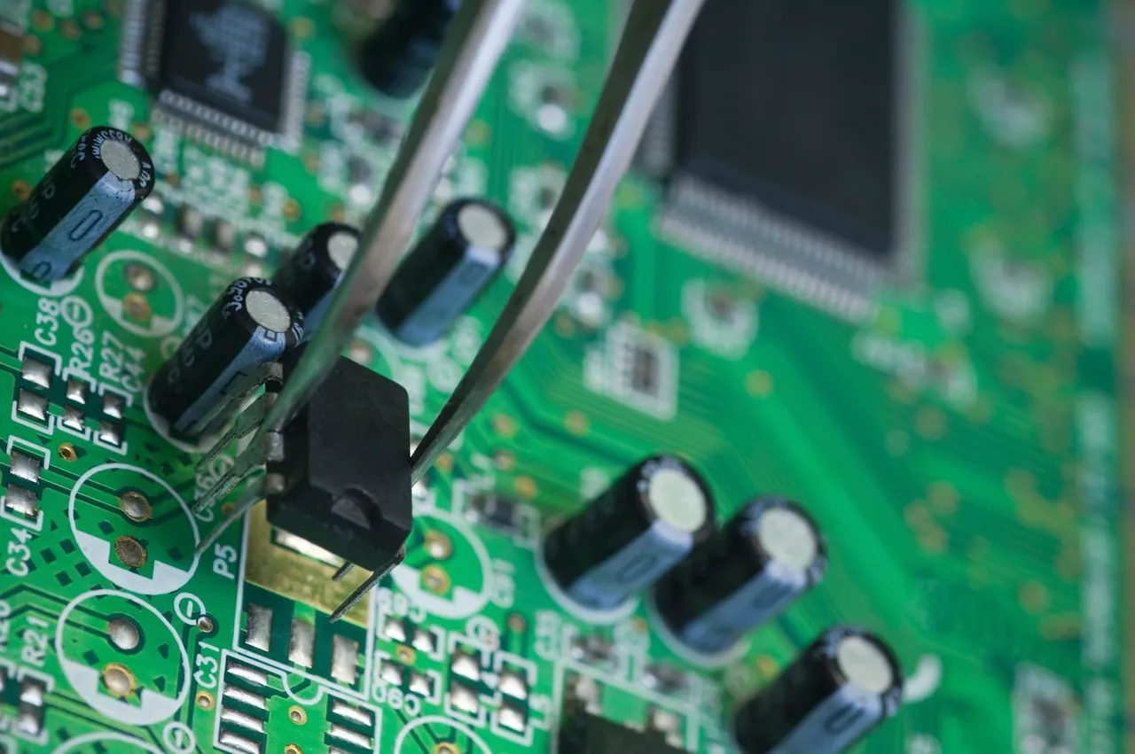 Enhancing Defense Technology: Key Trends and Solutions
